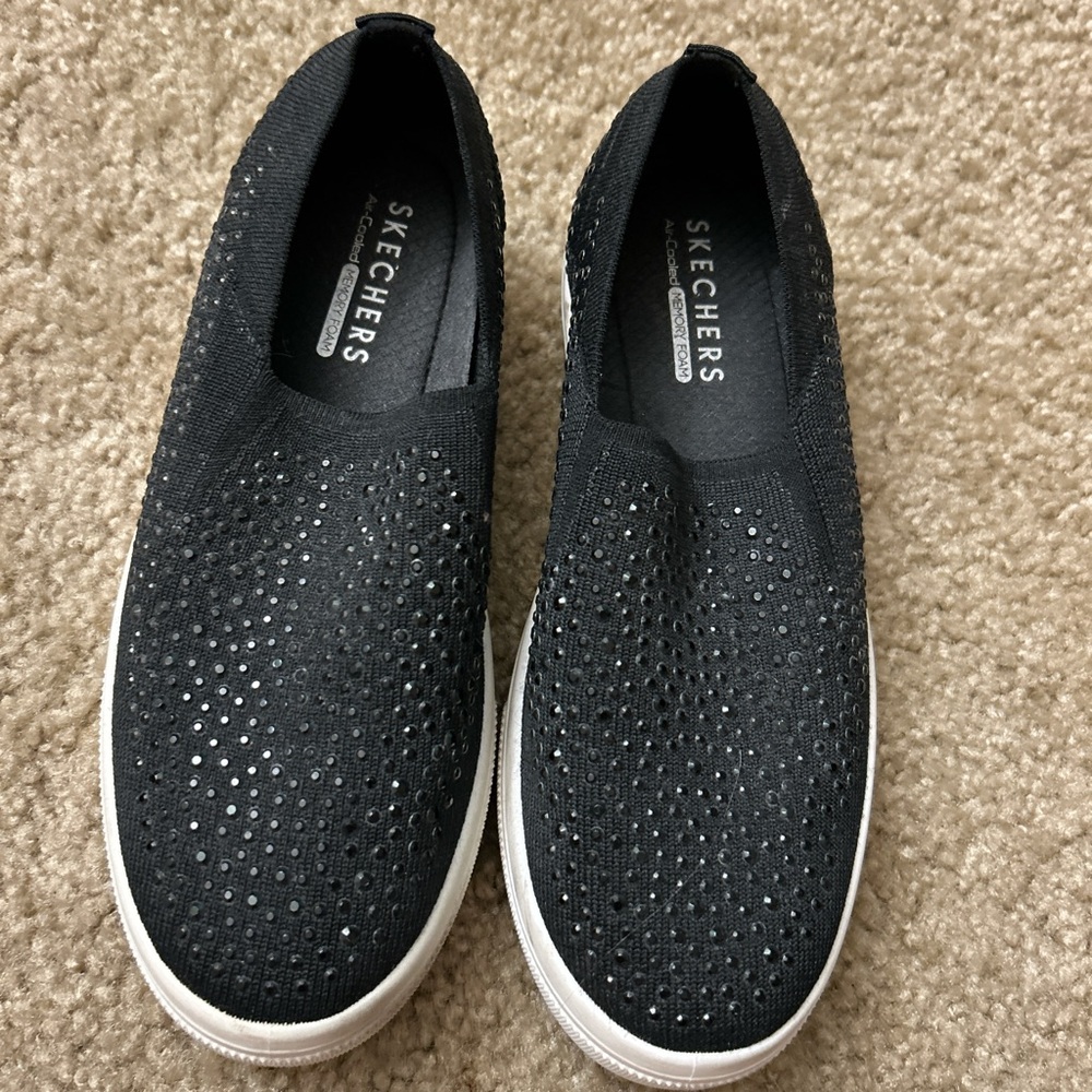 Black rhinestone skecher flat